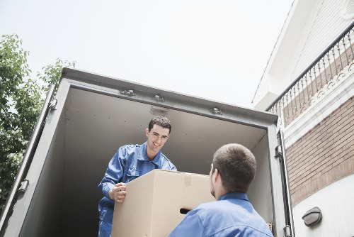 Employees reporting modern slavery concerns responsibly